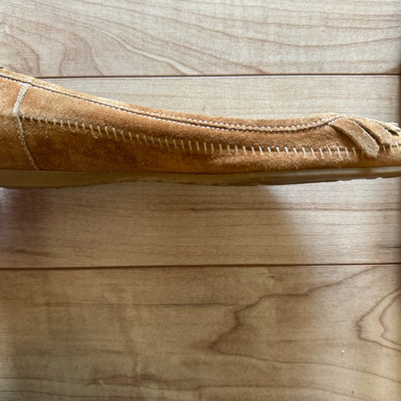 Jimmy Choo suede ballet flats/ moccasins tan suede sz 37 / 6.5 - Picture 6 of 6